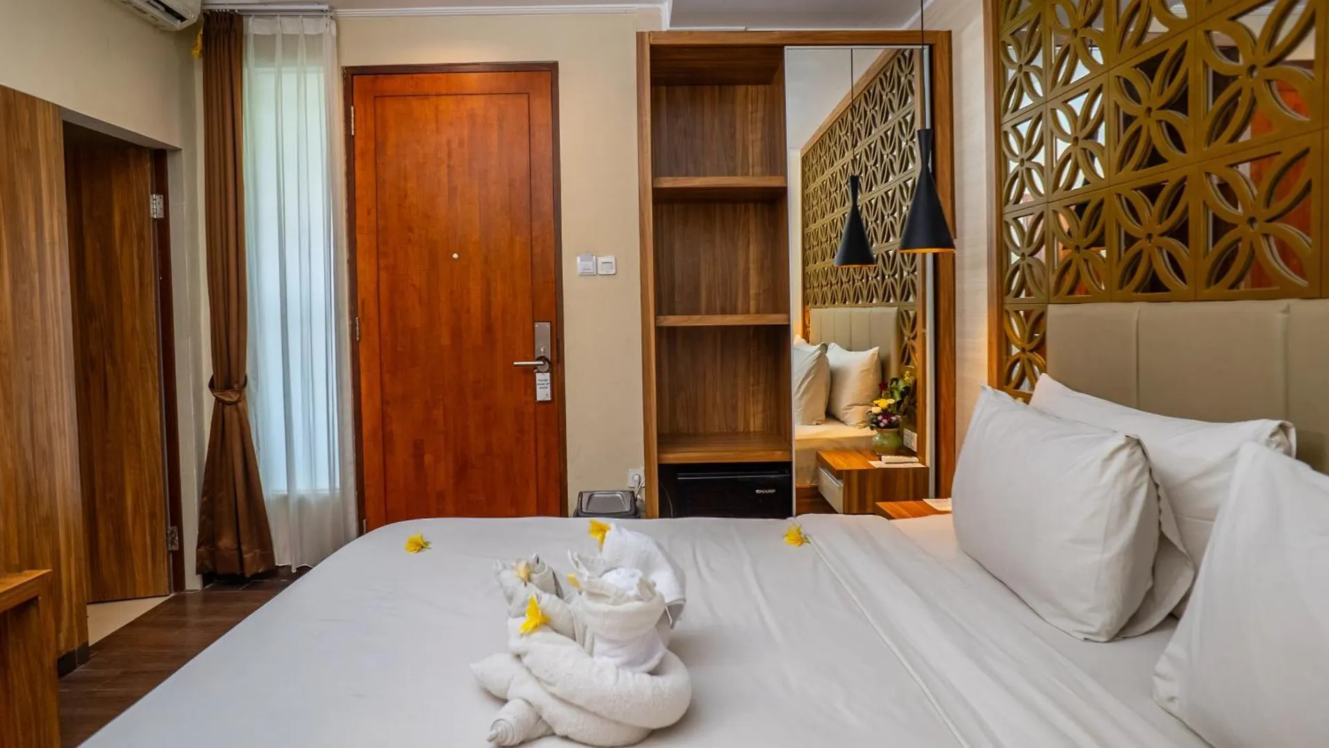 *** Hotel Swiss-Belinn Seminyak Indonesien
